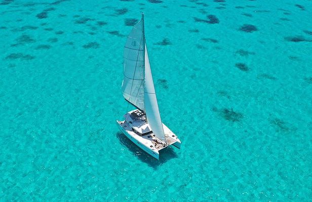 Catamaran Isla Mujeres Plus! Party, Snorkel & Beach Club 