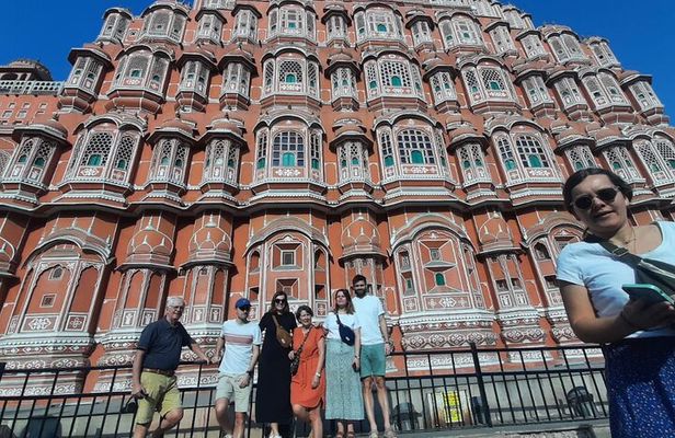 Jaipur Discovery with Guide and driver