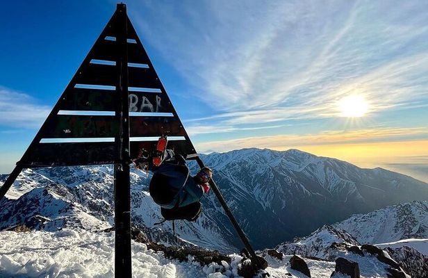 2 Days Hiking & Toubkal Ascent and Berber Valleys From Marrakech