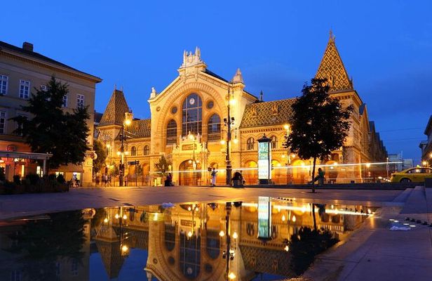 2-Hour Private Market Tour in Budapest With Free Tastings