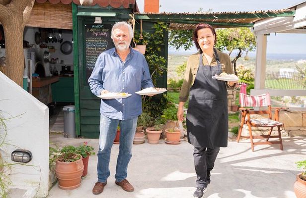 Cretan Cooking Class and Dinner: Evening in a Rethymno Home