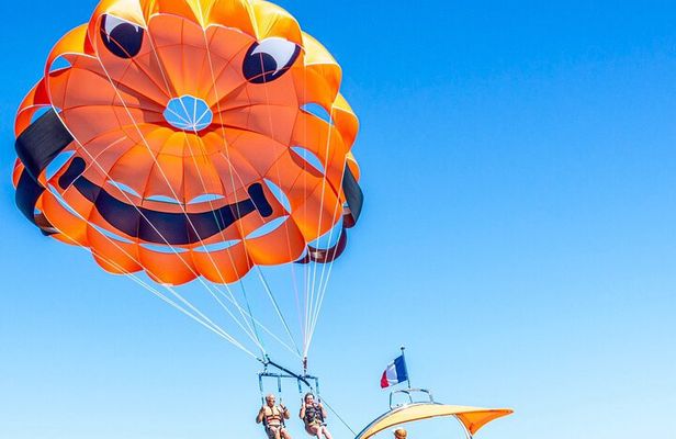 Parachute Ascent in Mandelieu-la-Napoule