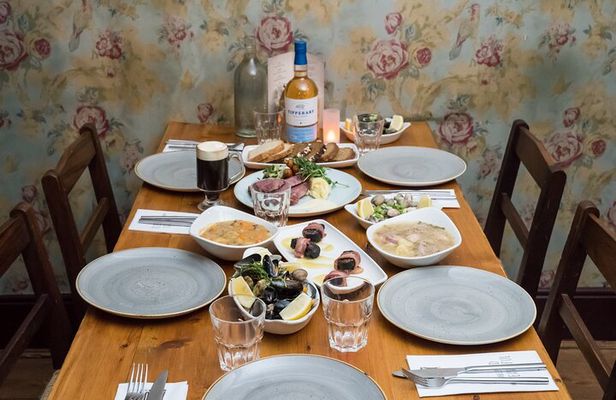 Taste traditional Irish food in the heart of Dublin