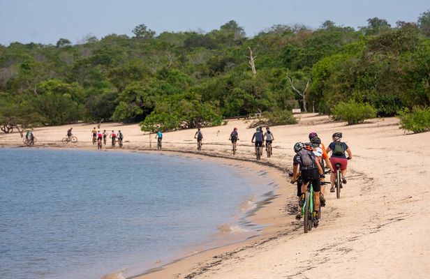 Bike trip from Alter do Chão to Ponta de Pedras Beach