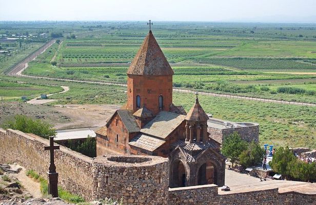 Private Day Trip to Khor Virap, Areni & Noravank