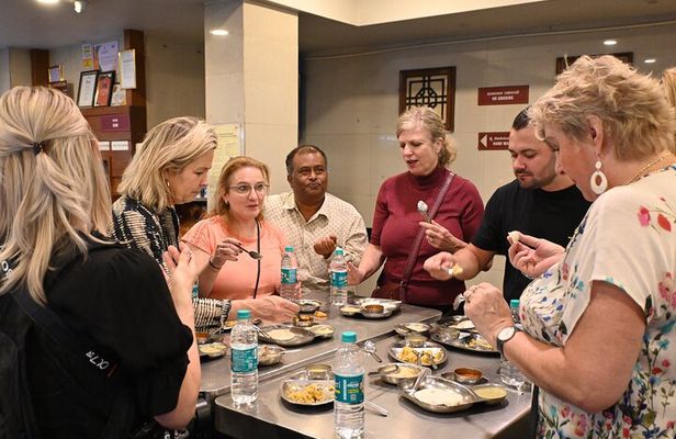 Street Food +Local Market+ Mystery Nandi Temple= Malleswaram Walk