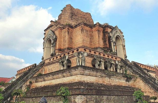 Journey from Bangkok to Chiang Mai (6 days 5 nights) Tour start from 2 people