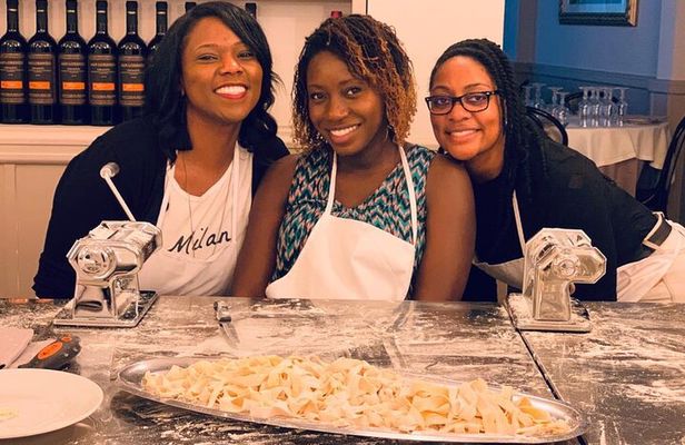 Rome Pasta and Tiramisu Class: Ravioli, Fettuccine and Fine Wine