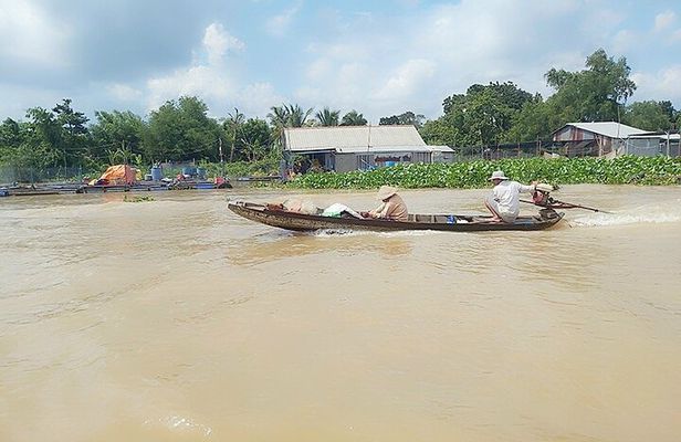 Full-Day with Lunch & Pick up to Cu Chi Tunnels and Mekong Delta