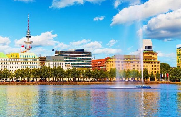 Hamburg : Private Custom Walking Tour With A Guide (Private Tour)