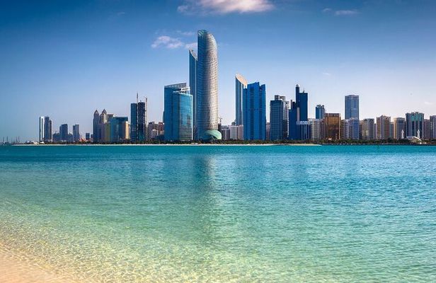 Abu Dhabi : Private Walking Tour with A guide (Private Tour)
