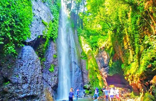 One Day Trip : Bogor Highland Waterfall Tour With Lunch