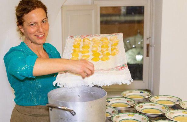"COOKING WITH LOVE": Pasta Cooking Class in Rome