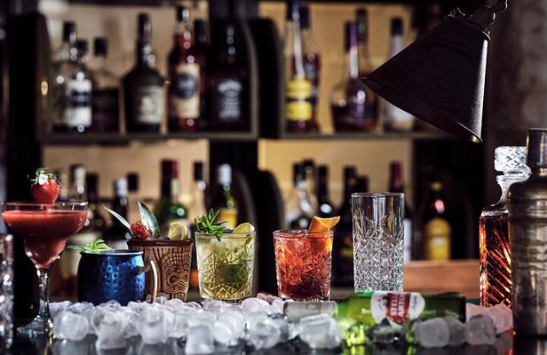 Cocktail Bartending Masterclasses by the sea