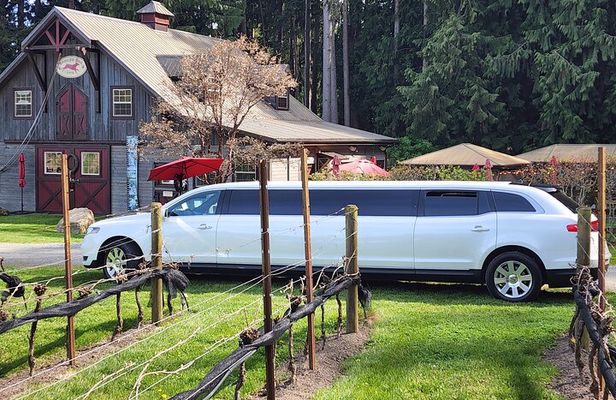 Private Tour of Whidbey Island, Washington (7 Hours)