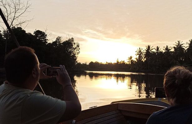 Private Water Village, Proboscis Monkey & Fireflies Tour