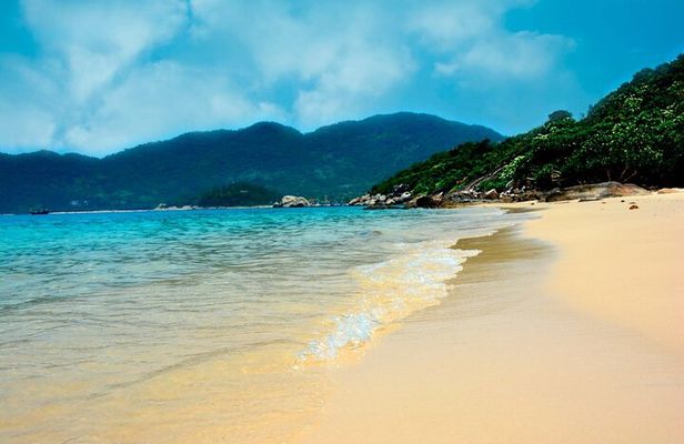 Cham Island Snorkeling Tour- Group Tour