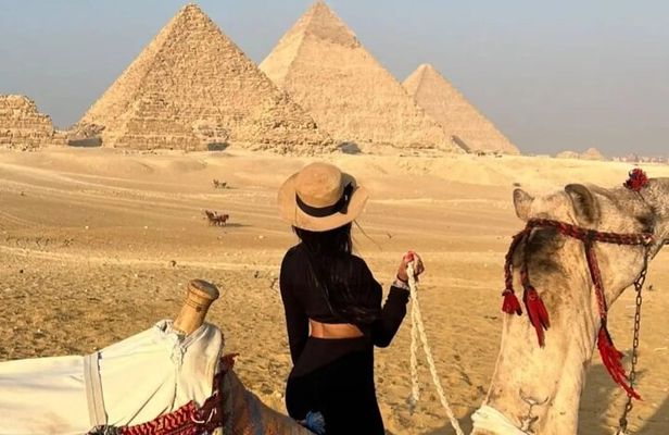 Giza Sunrise pyramid guided Tour with Camel ride & breakfast