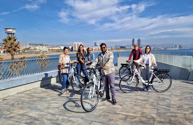 Barcelona Photo Highlights eBike Small Group Tour