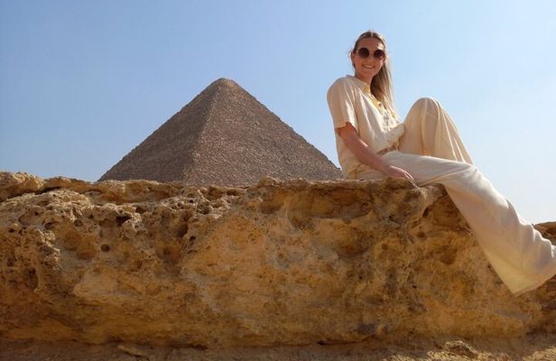 Private Tour Giza Pyramids Egyptian Museum and Coptic Cairo