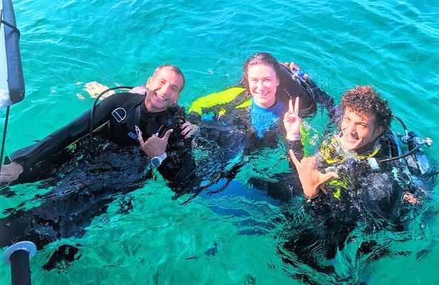 Try Scuba Diving & snorkeling with BBQ lunch in Fujairah