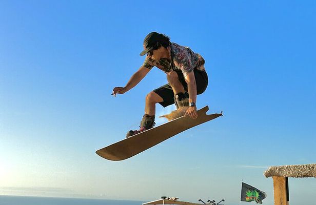 Sandboard activity in Iquique with transfer