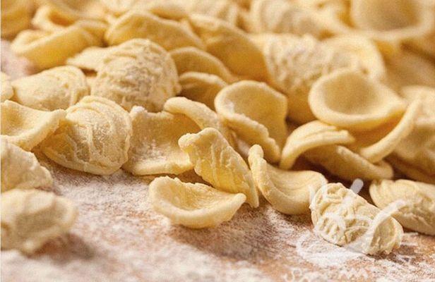 Typical Apulian Orecchiette Cooking Class + Dinner included and Wines