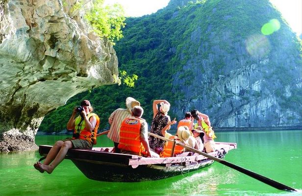 From Ha Noi - Full Day Ha Long Bay Trip