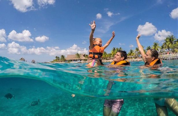 Tour to Cozumel by Catamaran with Snorkeling and Mia Beach Club