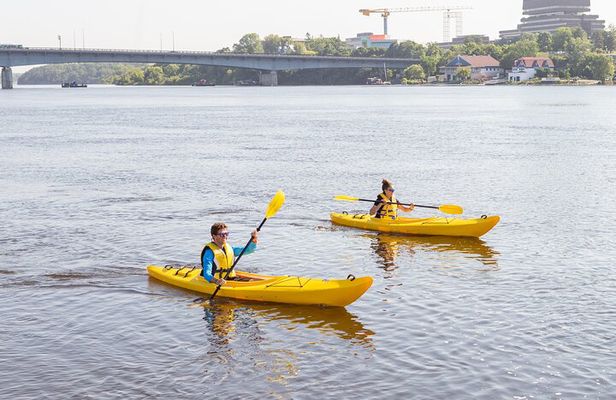 Sunset Kayak Tour in Downtown Ottawa and Gatineau