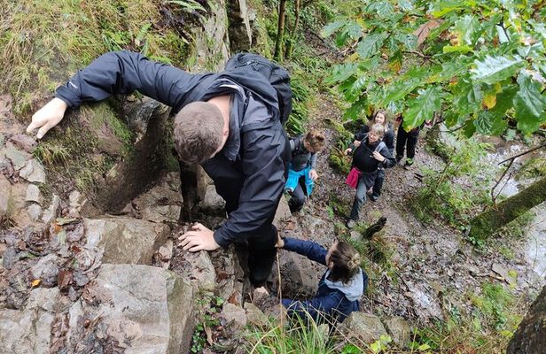 From Cardiff: Hike The Amazing Six Brecon Beacons Waterfalls 