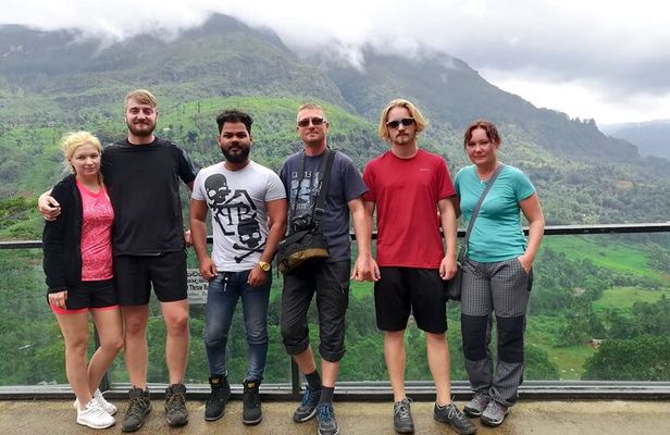 Sri Lanka: 8-Day Private Round Tour with Driver