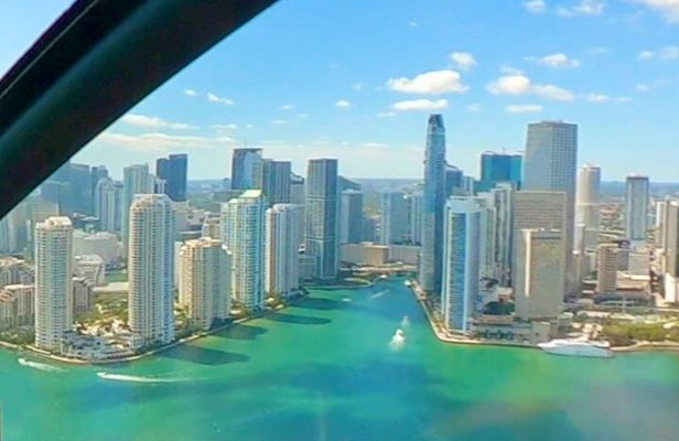 Magic Air Tours: Private Luxury Flight over Miami Beach