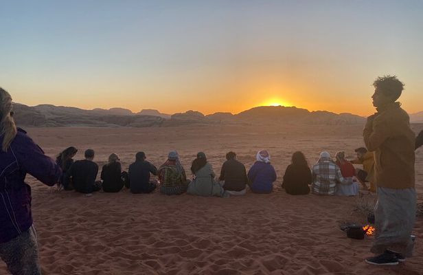 Explore Wadi Rum: Jeep Tour, Bed and Breakfast, and Dinner
