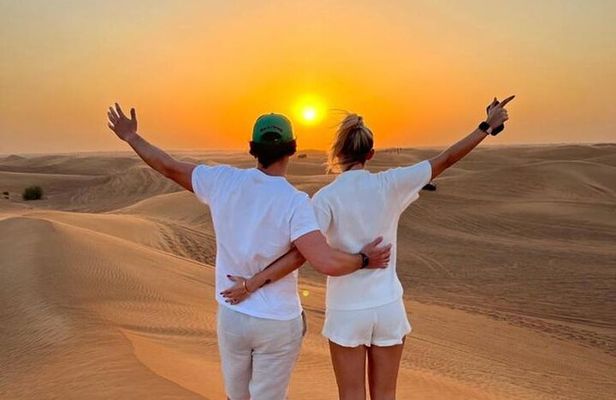 6 Hours Desert Safari Dubai Tour with BBQ Dinner & Live Shows