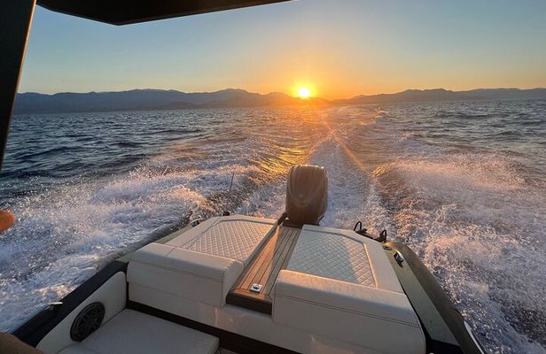 2-hour Private Sunset Tour with Skipper in Agios Nikolaos