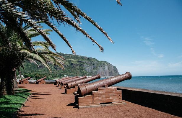 Reunion Island: 8-Hour Private Tour Through 8 Inescapable Sites