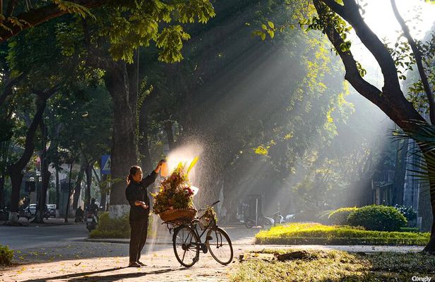 Good Morning Hanoi Private Tour by Motorbike