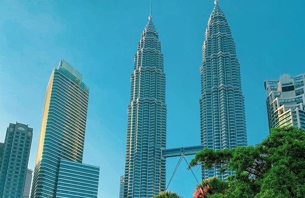 Kuala Lumpur International Airport Layover Tour