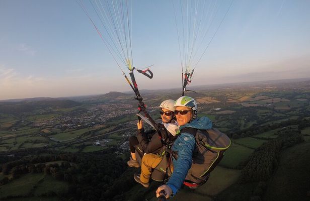 Tandem Paragliding Experience in the Brecon Beacons