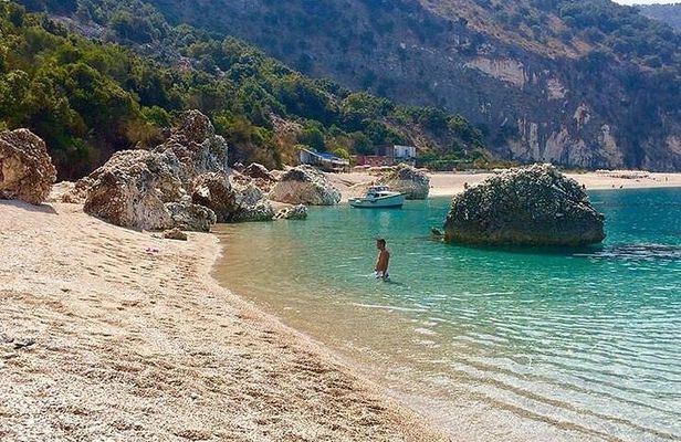 Visit Kroreza Beach by Boat
