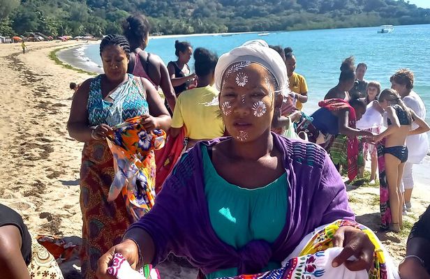 Full-day Natural Style Private Tour of Nosy Be Island with Lunch
