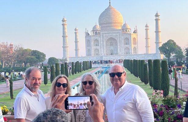 3 Day Luxury Golden Triangle Tour to Agra and Jaipur From Delhi