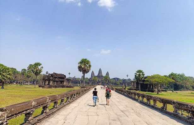 Private day Tour in Angkor Park