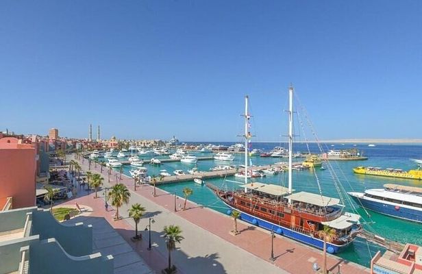 Discover Hurghada with a private City tour,with Private Transfer