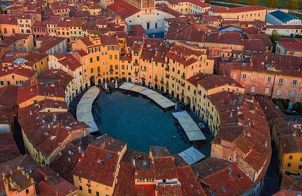 Discover Lucca and Pisa and Enjoy Buccellato Cake: Full Day Tour