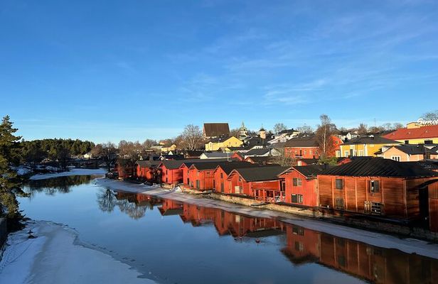 Porvoo Private Tour by Car from Helsinki or Airport 