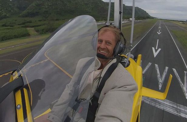 Gyroplane Flights Over Oahu’s North Shore