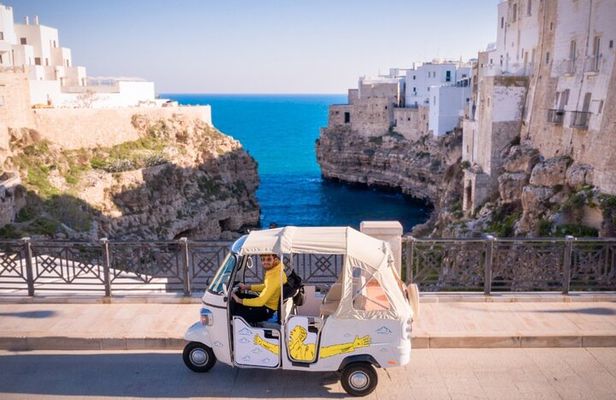 Polignano Coast with Private Tuk Tuk Tour and View of the Caves