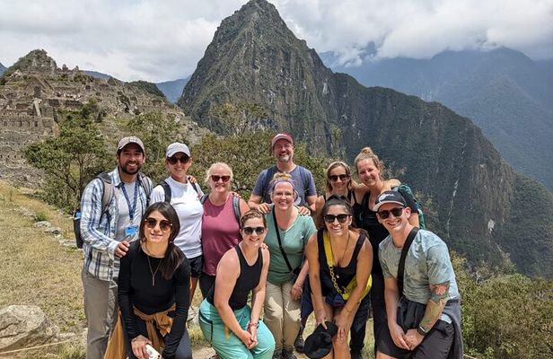 5 Day Highlights of Cusco Machupicchu & Rainbow Mountain